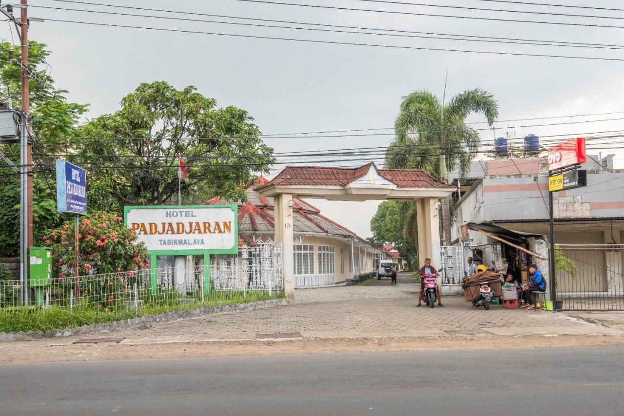 Super Oyo 2346 Hotel Padjadjaran 1 Tasikmalaya Eksteriør bilde